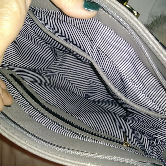 Gray 👛/tote - Picture 3 of 6